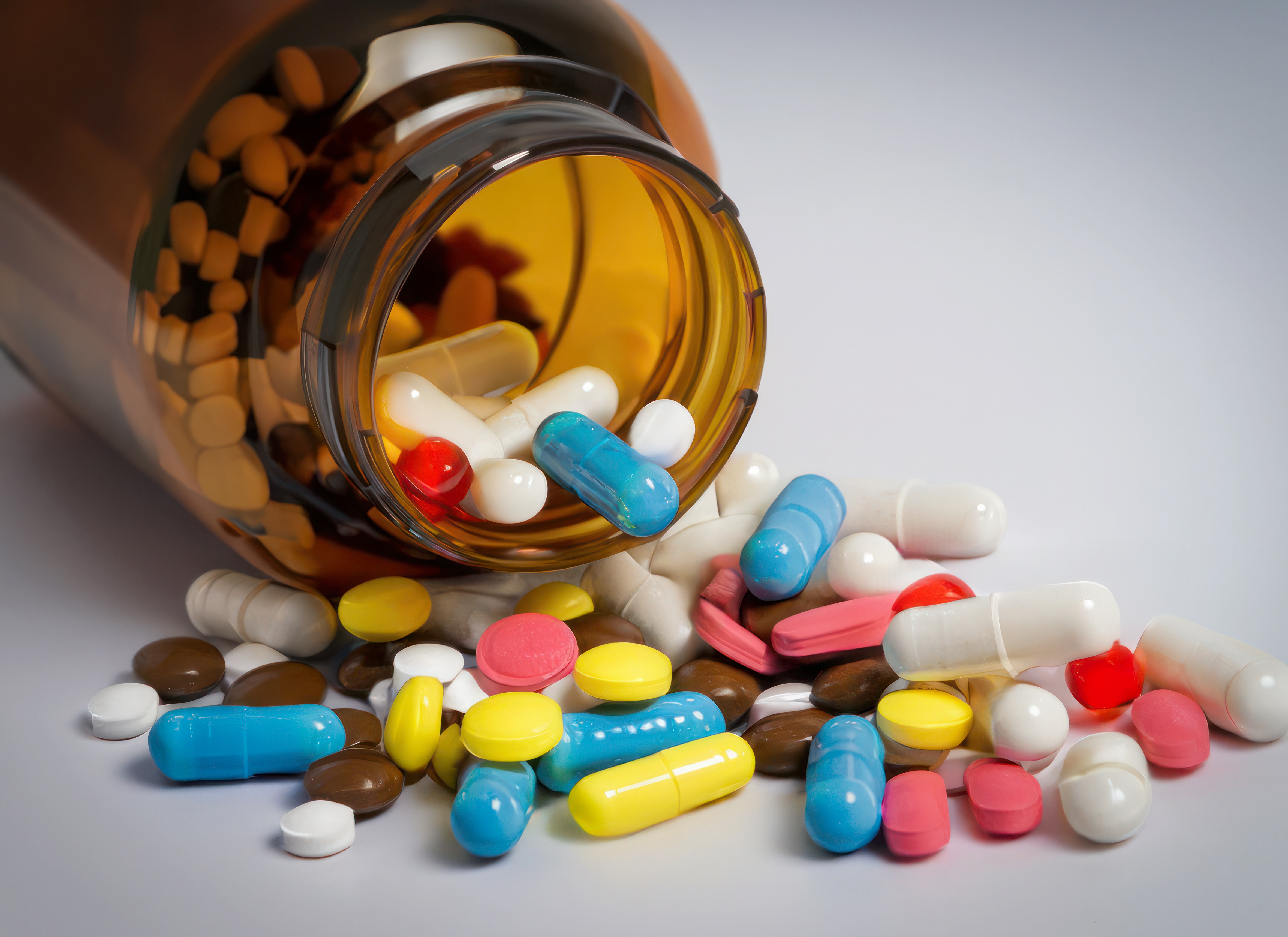 Wat de bijsluiter niet vertelt: de verborgen verbanden in medicatie